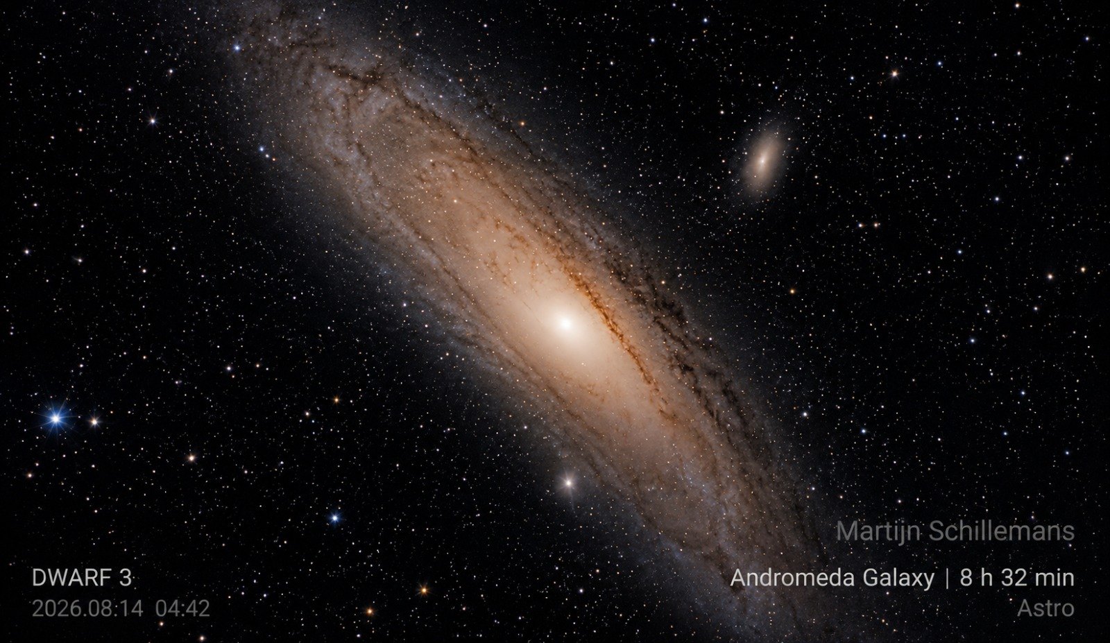 Andromeda Galaxy photographed by Martijn Schillemans